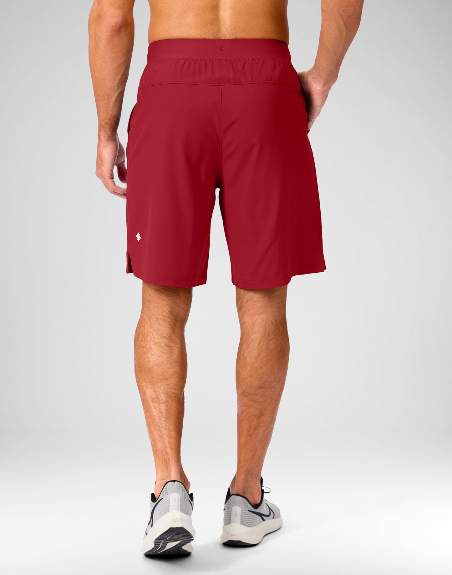 Soothfeel Men's Running Shorts with Zipper Pockets 9 Inch Lightweight Quick Dry Gym Sports Athletic Workout Basketball Shorts for Men (Bone, M) Red