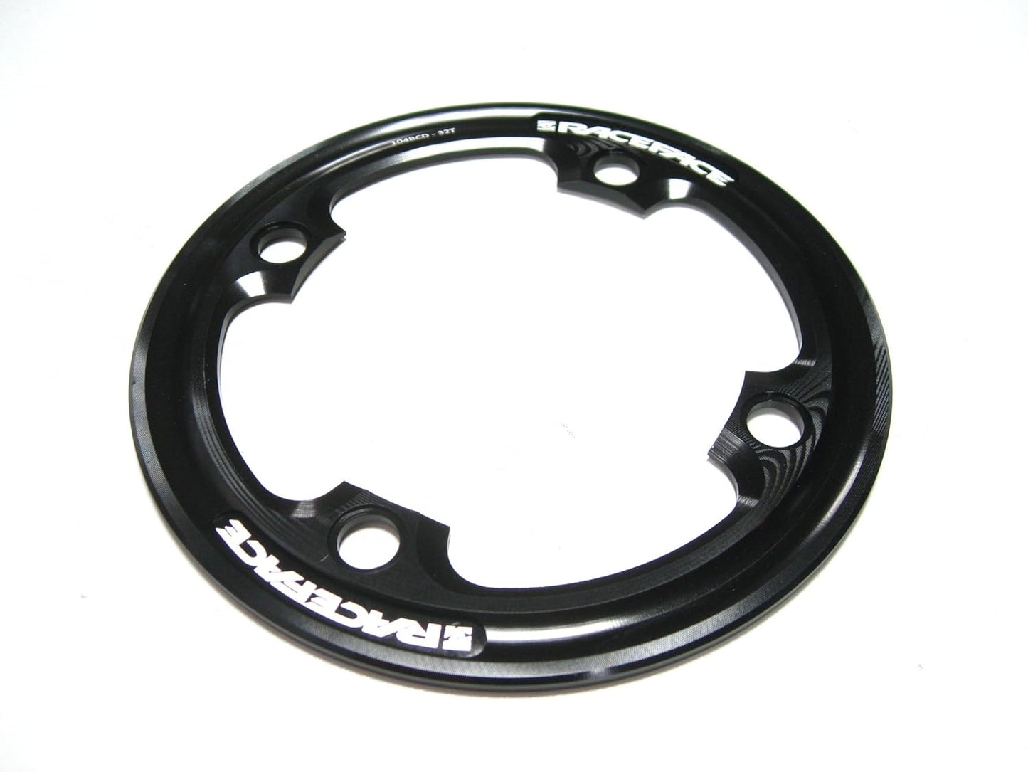 Race Face Offset Bashguard (Black, 104x32T)