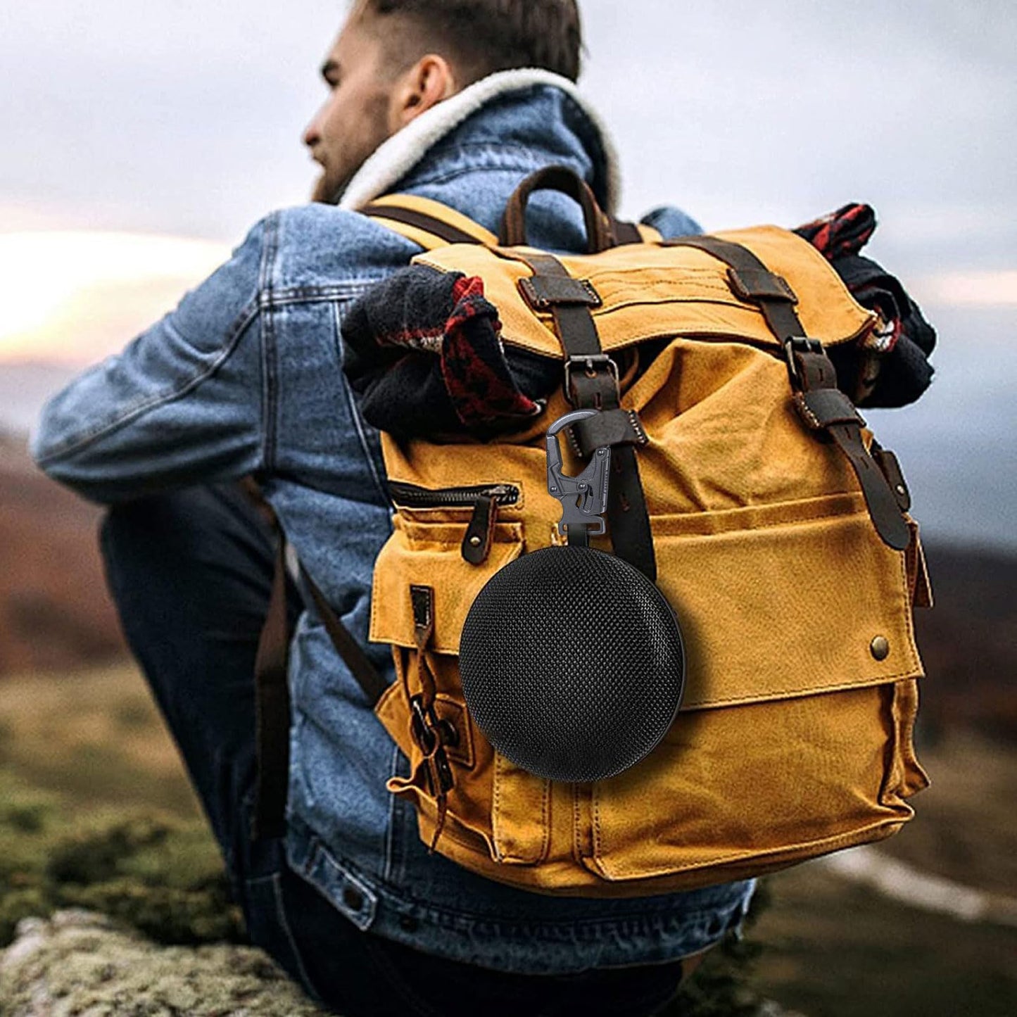 Ahiller Carabiner Clip,1.9'' Alloy Car Keychain Clip with 2 Key Ring,Outdoor Hooks,Small Key Holder for Man and Women（Gunmetal-1P）