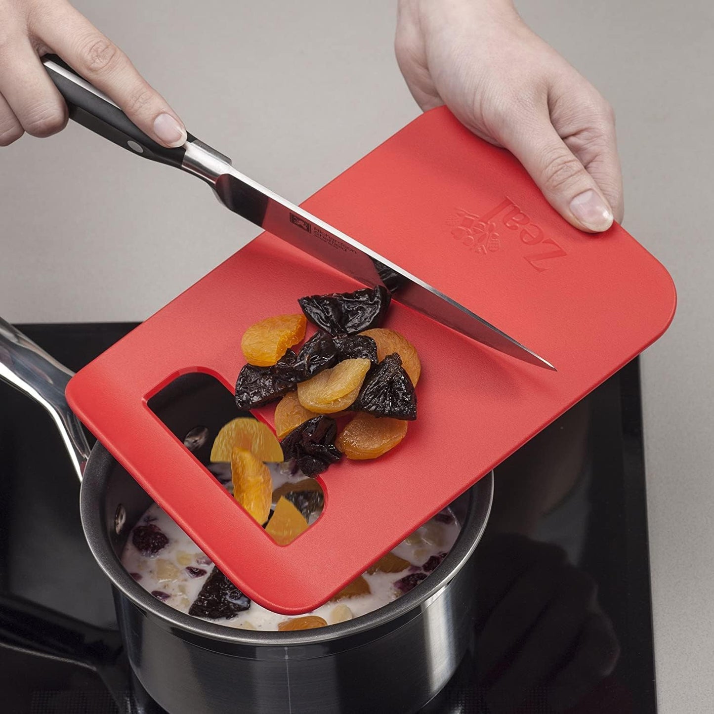 Zeal Straight to Pan Cutting/Chopping Board, 22L x 15W cm, Red 22x15cm