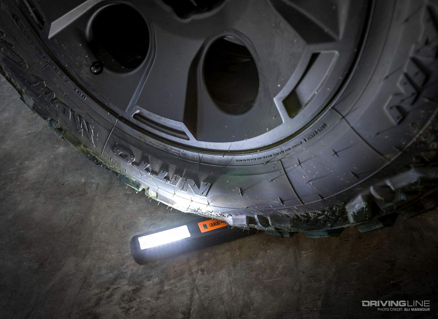 ARB ADVENTURE LIGHT 600 LUMEN RECHARGABLE FLASHLIGHT, HEAVY DUTY LED LANTERN WORK LAMP, WITH HOOKS AND STRONG MAGNETS (10500060A)