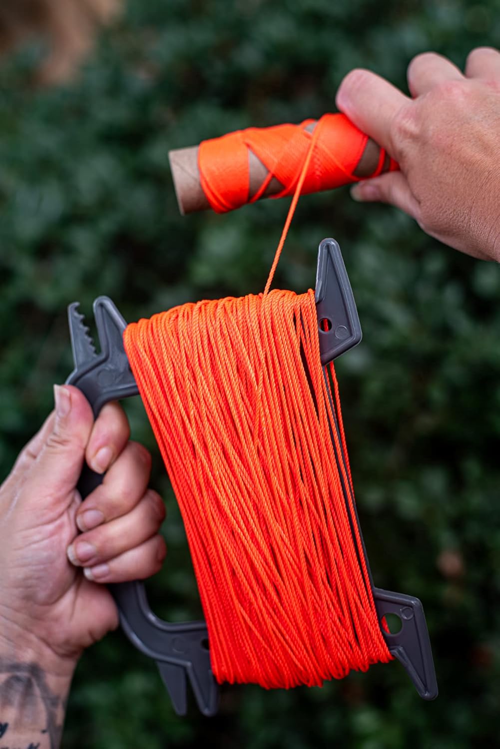 Rope Winder for Paracord & Twine - 6-Inch Knot-Free Storage Device (10/25 Pack, Gray)