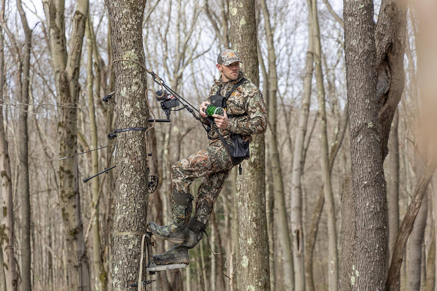Tree Thrasher Deer and Turkey Hunting Game Call - Leaf Noise, Buck Rub, and Scrape - Grunt Tube Companion