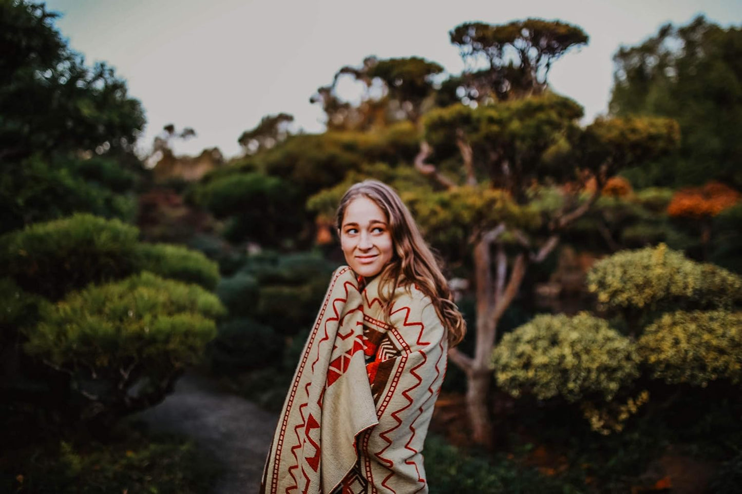 Inca Aztec Throw, Queen, King Blanket | Southwest Indian Navajo Boho Style | Native Cover for Camping, Bedding, Couch, Vanlife | Faux Alpaca, Lightweight, Hypoallergenic (Obsidian Black, Throw)