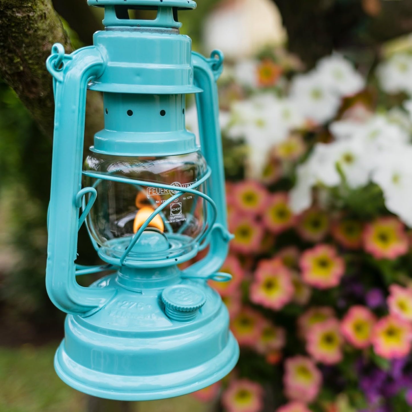 Outdoor Kerosene Fuel Lantern, German Made Weather Resistant Baby Special 276 Galvanized Hurricane Lamp for Camping or Patio, 10 Inches, Bronze