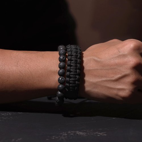 Xfoxstal 2Pcs Adjustable Handmade Survival Paracord Bracelets Set Lava Stone Stretch Beaded Bracelets for Women Men Outdoor Hiking Camping Unisex (Black)
