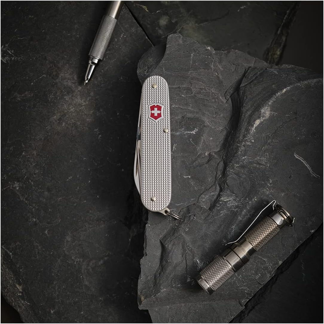 Victorinox Cadet Alox Swiss Army Knife, 9 Functions, Swiss Made Pocket Knife with Large Blade, Screwdriver, Can Opener and Wire Stripper - Silver