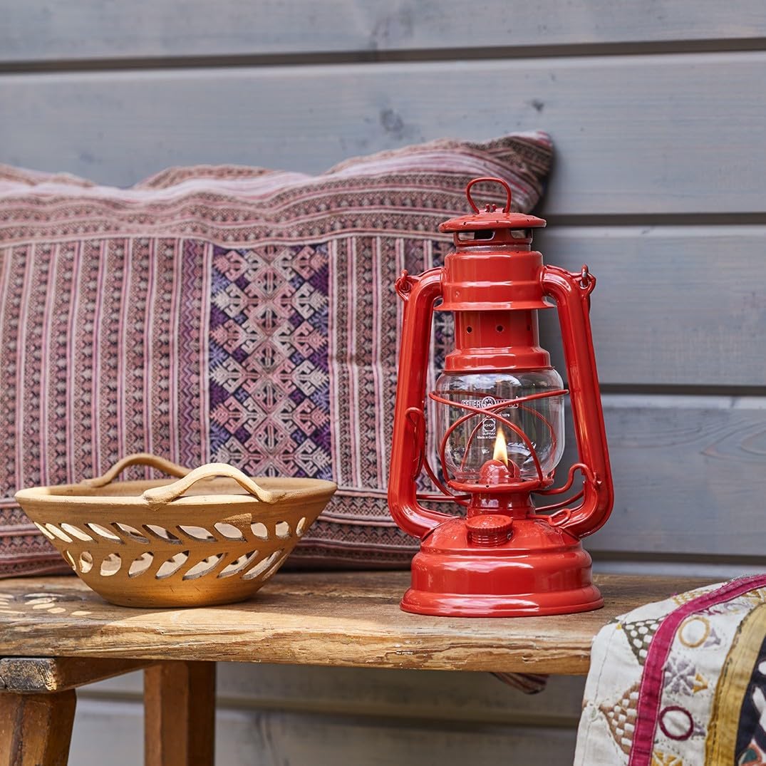 Outdoor Kerosene Fuel Lantern, German Made Weather Resistant Baby Special 276 Galvanized Hurricane Lamp for Camping or Patio, 10 Inches, Bronze