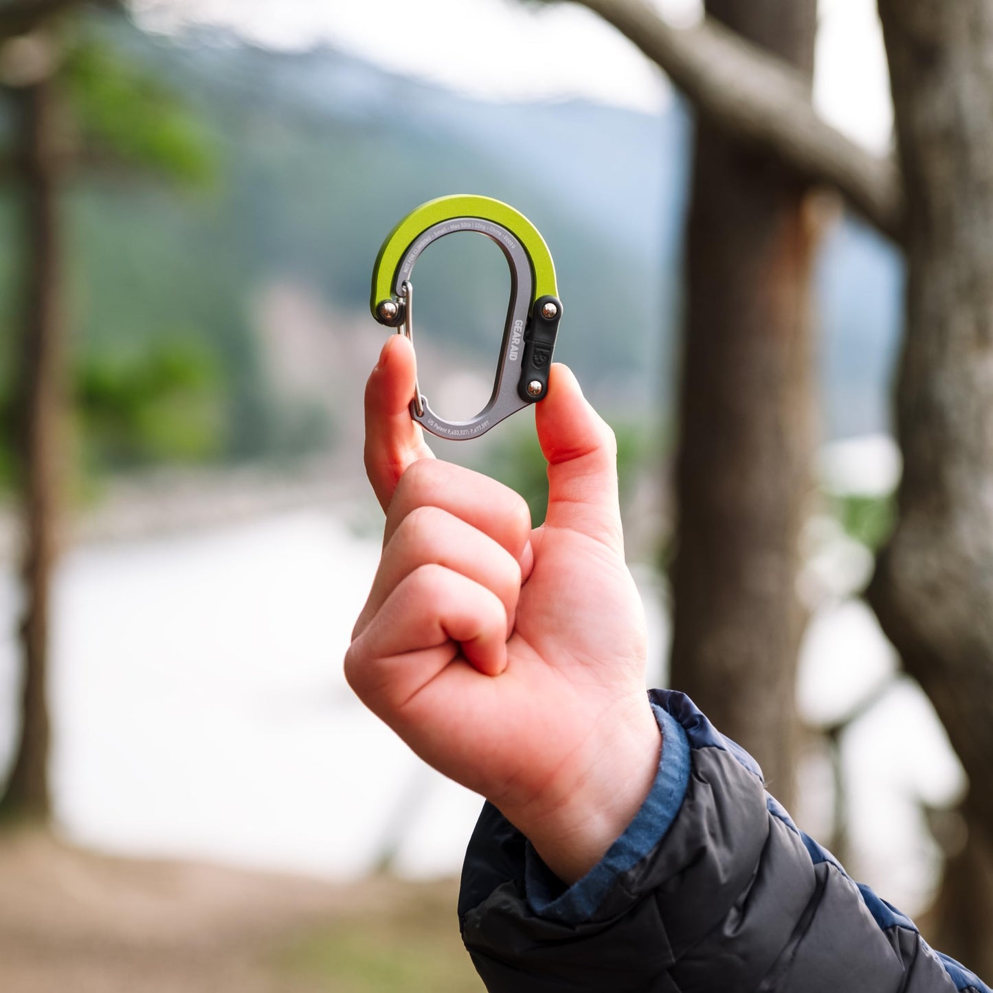 GEAR AID HEROCLIP Carabiner Clip and Hook (Small) for Purse, Stroller, and Backpack, Black and Blue, 2 Pack