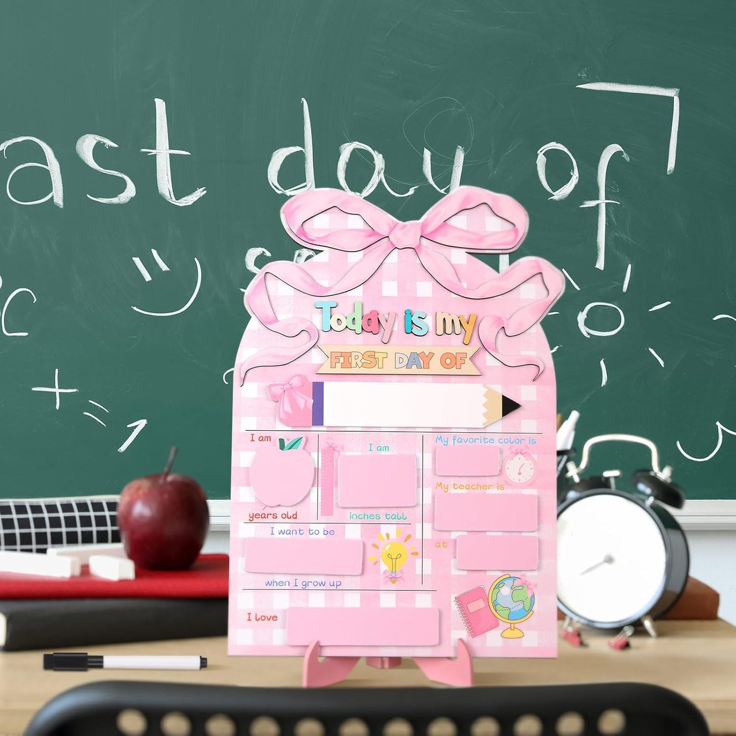 1 Set Pink Bow First Day and Last Day of School Board Sign for Kids Pink Bow School Chalkboard with Markers Reusable Personalized Chalkboard for Kids Preschool Kindergarten Photo Prop Gifts