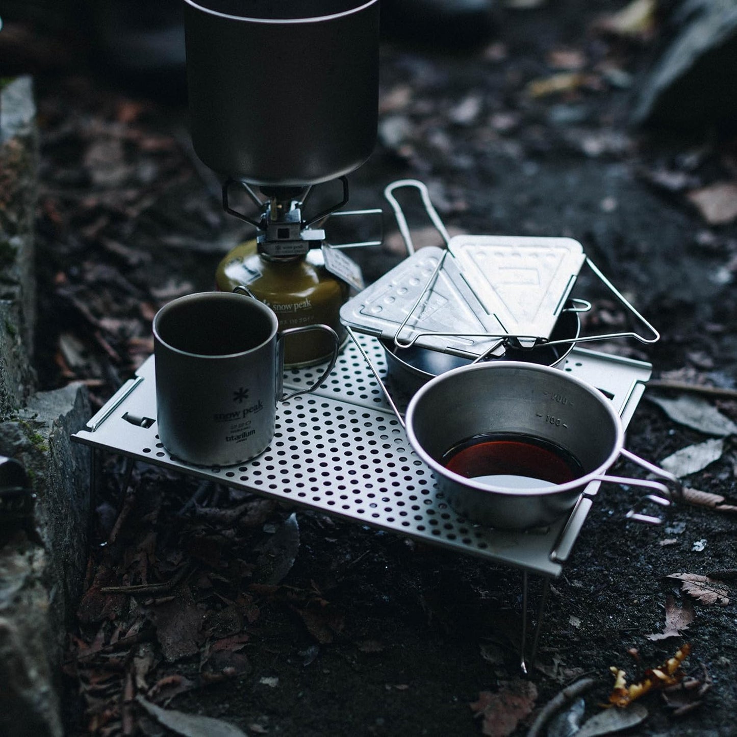 Snow Peak Ozen Solo Table, SLV-171, Aluminium, Lightweight for Backpacking, Designed in Japan, Lifetime Product Guarantee