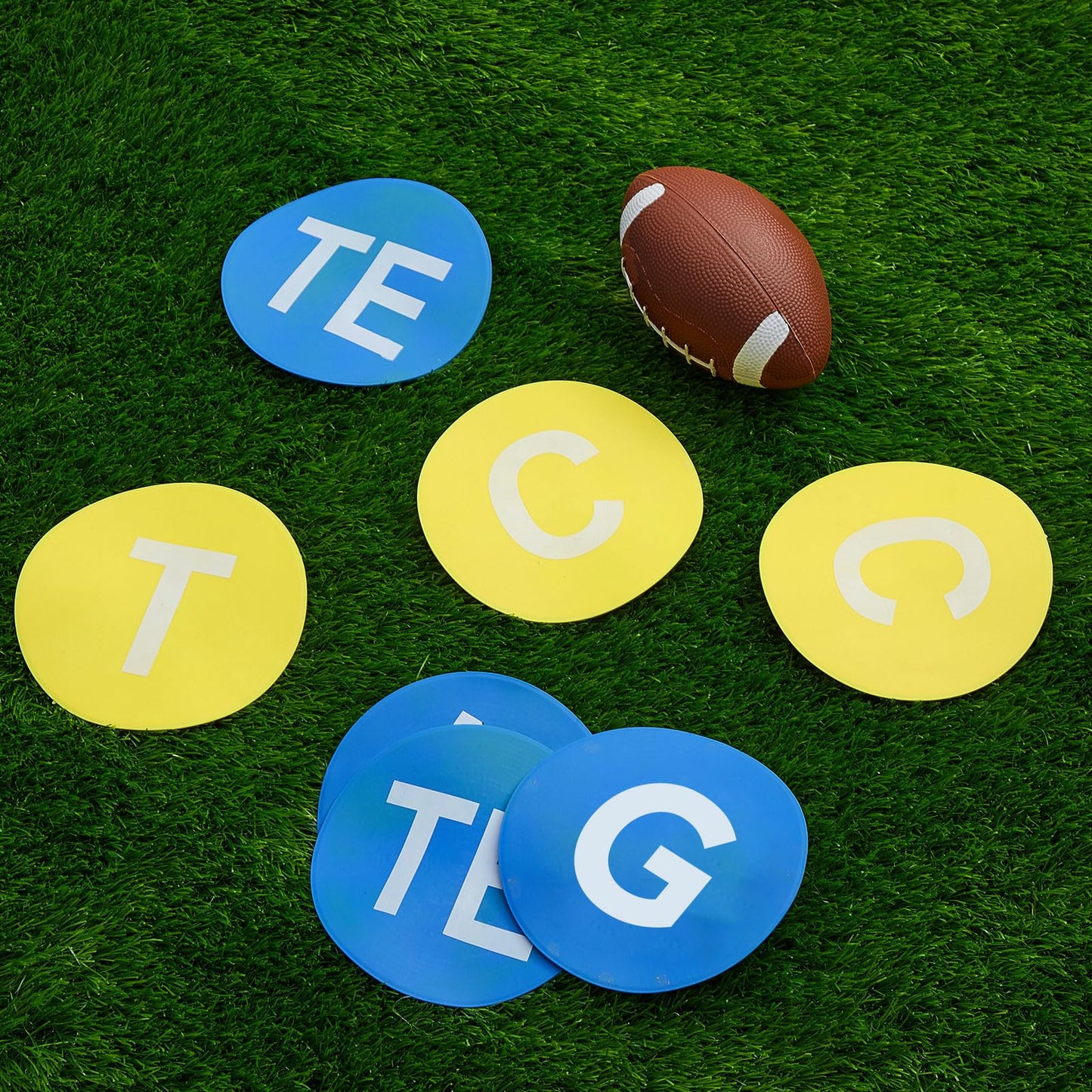 Fuyoooo 7 Pcs Football Lineman Split Marker Players Floor Spot Markers Playing Field Marking Equipment Alignment Offensive Defensive Positions Dots for Drills and Training Teaching Classroom, 6 Inch