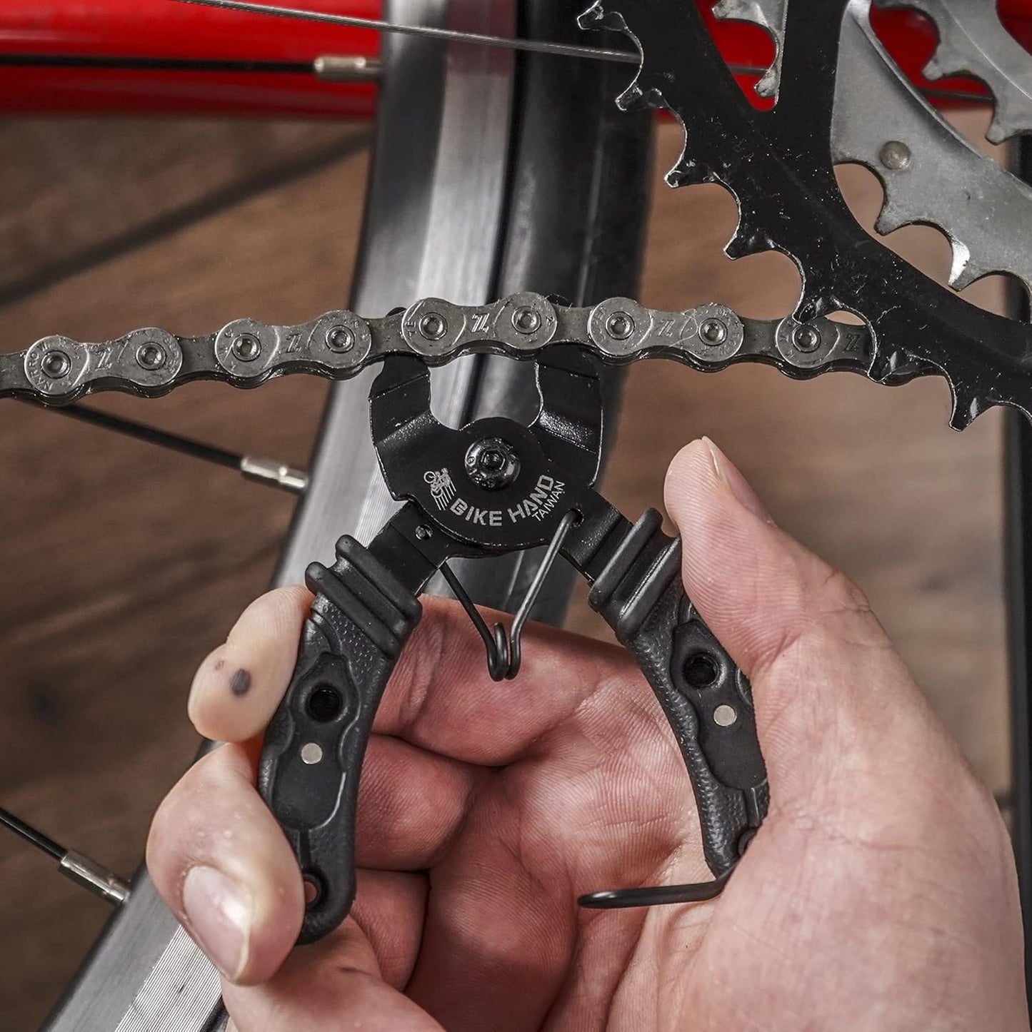 BIKEHAND Bike Bicycle Chain Master Link Pliers Tool - MTB Road Quick Link Remover Removal - Compatible with All Brands: for Shimano Sram KMC Chain
