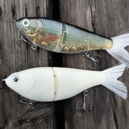 HADORAM Lure Slow Sinking Glide Bait with Fur Tail Lifelike Fishing Tackle for Trout Shad Bass Musky (Color White)