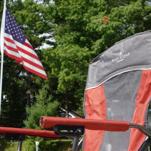 Black Sierra Camping Chair w/Padded Hard Armrest, Folding Lawn Chair w/Mesh Vented Back, Portable Beach Chair w/Cup Holder and Carry Bag, Supports 300 lbs for Sports, Backyard, Tailgating