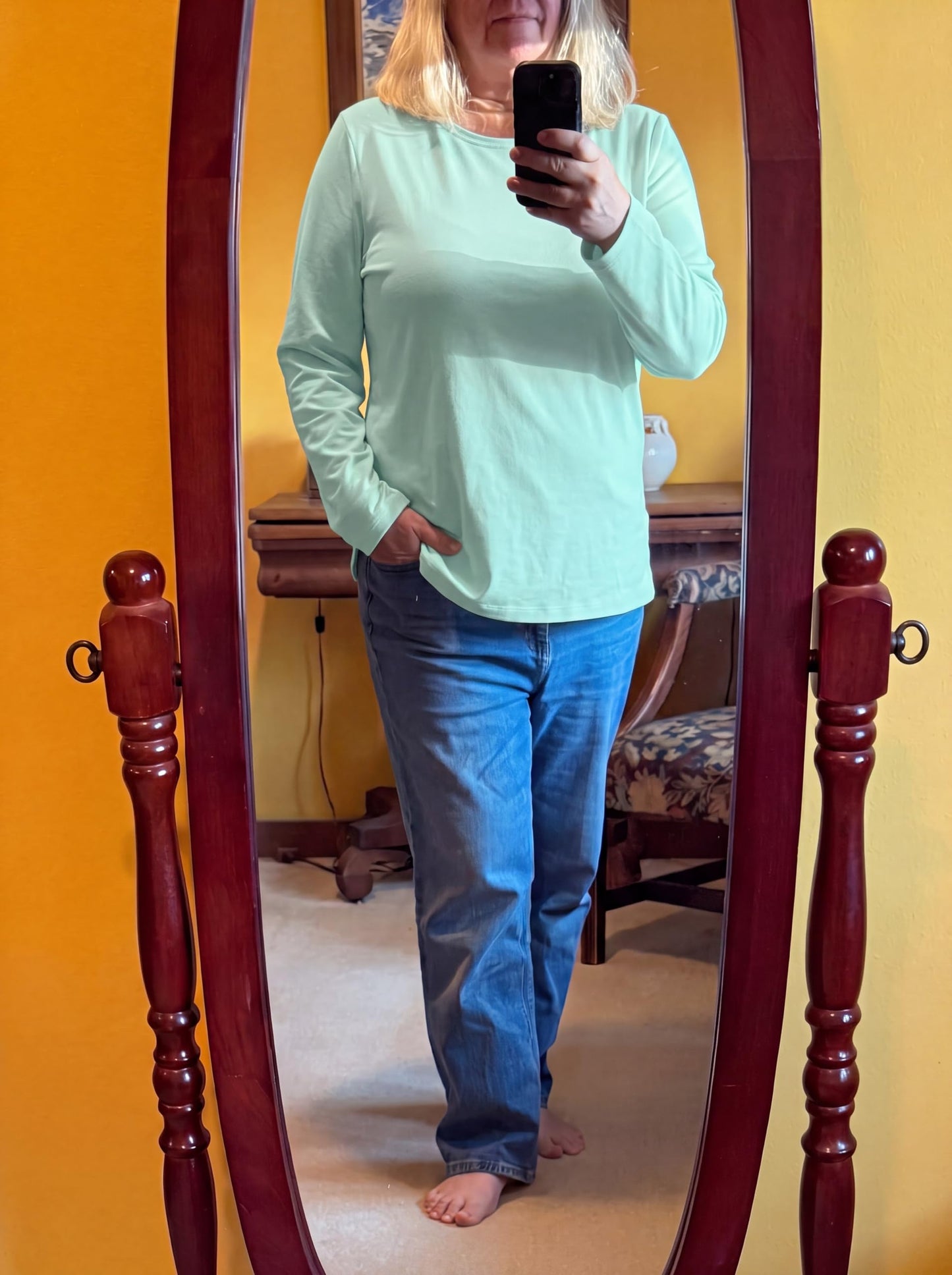 Women's UPF 50+ UV Sun Shirts, Loose Fit Long Sleeve Hiking Top Light Green