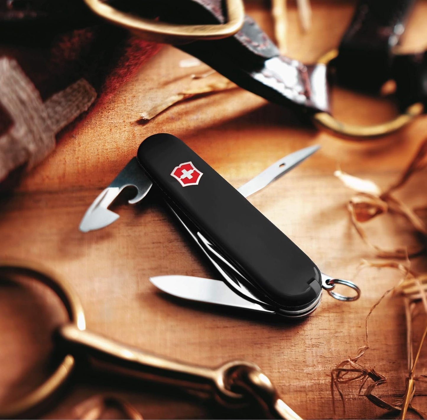 Victorinox Spartan Swiss Army Knife, 12 Functions, Swiss Made Pocket Knife with Corkscrew, Can Opener and Screwdriver - Black