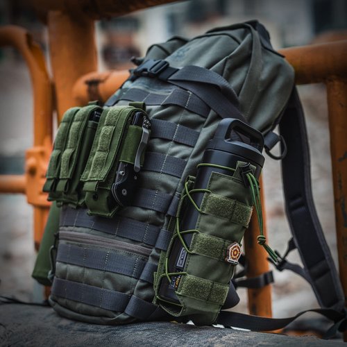 TACTICAL GEEK EXT11 Water Bottle Pouch, Portable Water Bottle Carrier, Drawstring Travel Bottle Holder, Adjustable Outdoor Sports Kettle Carrier Holster, Molle Water Bottle Holder for Backpack (Green)