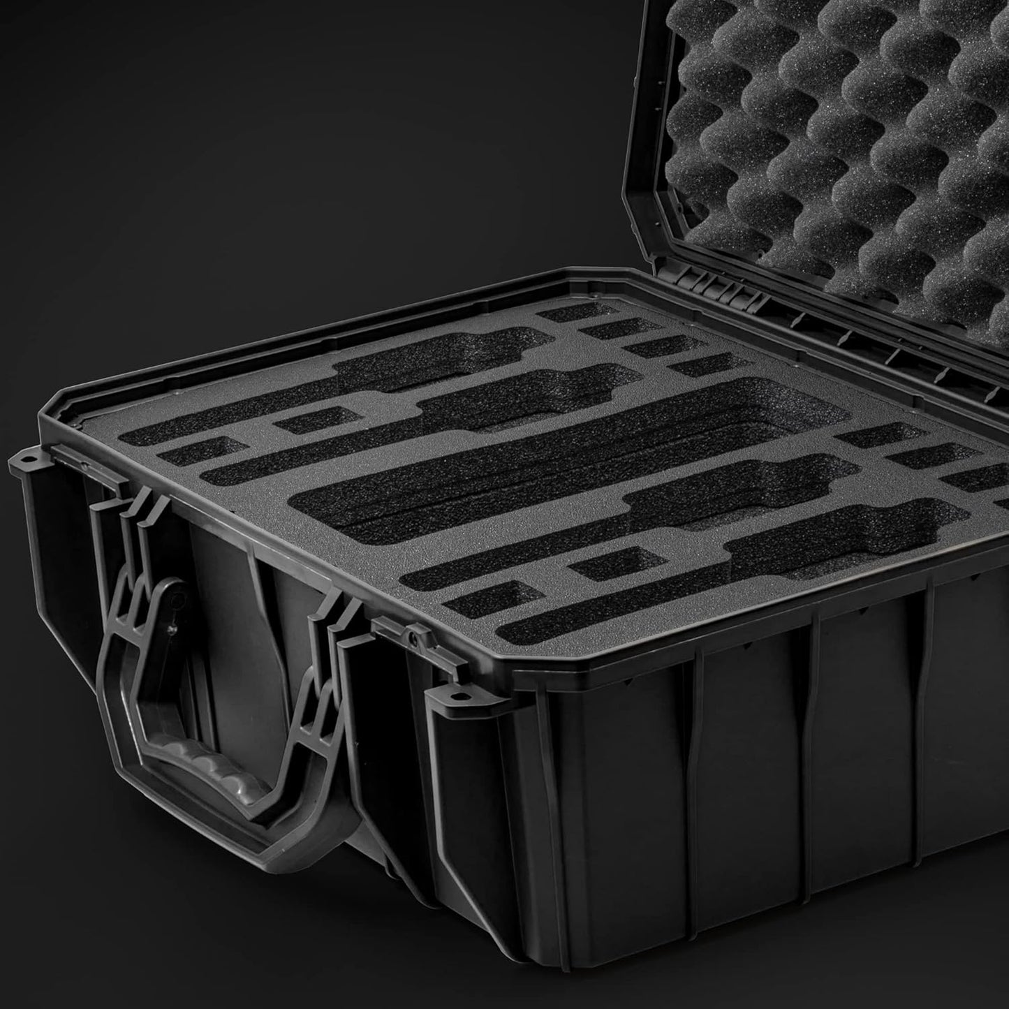 Seahorse 630 Heavy Duty TSA Approved Pistol Case - Waterproof for 4 Firearms & 12 Magazines