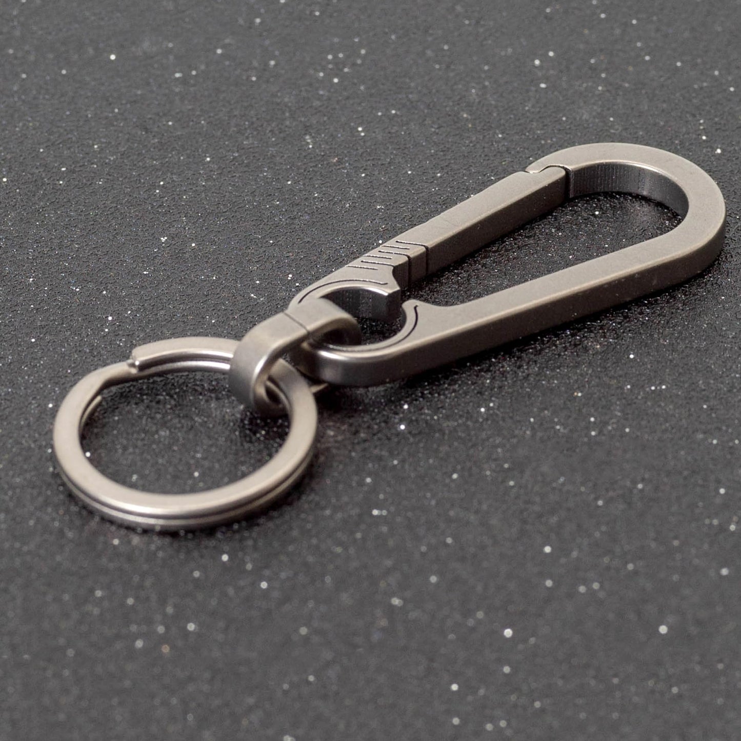 JVCOM Titanium Carabiner Keychain And Keyring, Duty Belt Key Clip, Minimalist EDC Keychain.