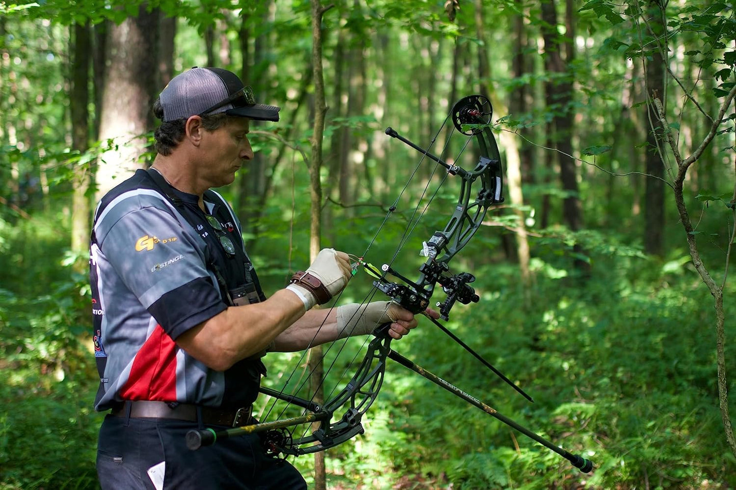 Q2i Fusion X-II Target Archery Vanes - Ultra-Lightweight with Tri-Fusion Adhesion Technology, Premium Arrow Fletching, and Low Profile Design for Archers