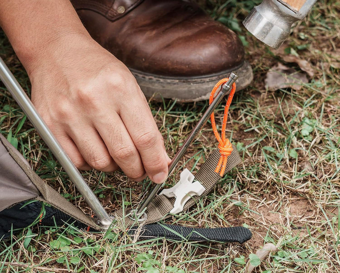 iBasingo 8 Pieces/lot Titanium Alloy Tent Nails Outdoor Camping Tent Stakes Lengthen Tent Pegs 20CM with Rope A-Ti4006P