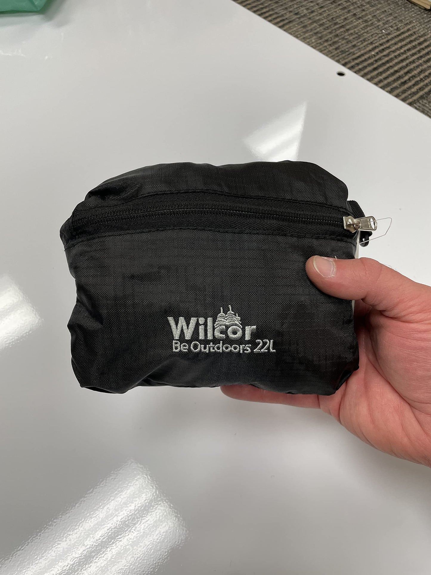 Wilcor Pocket Fold Backpack 20L, Black, Ultralight Packable Backpack, Expandable Travel Daypack for Men Women