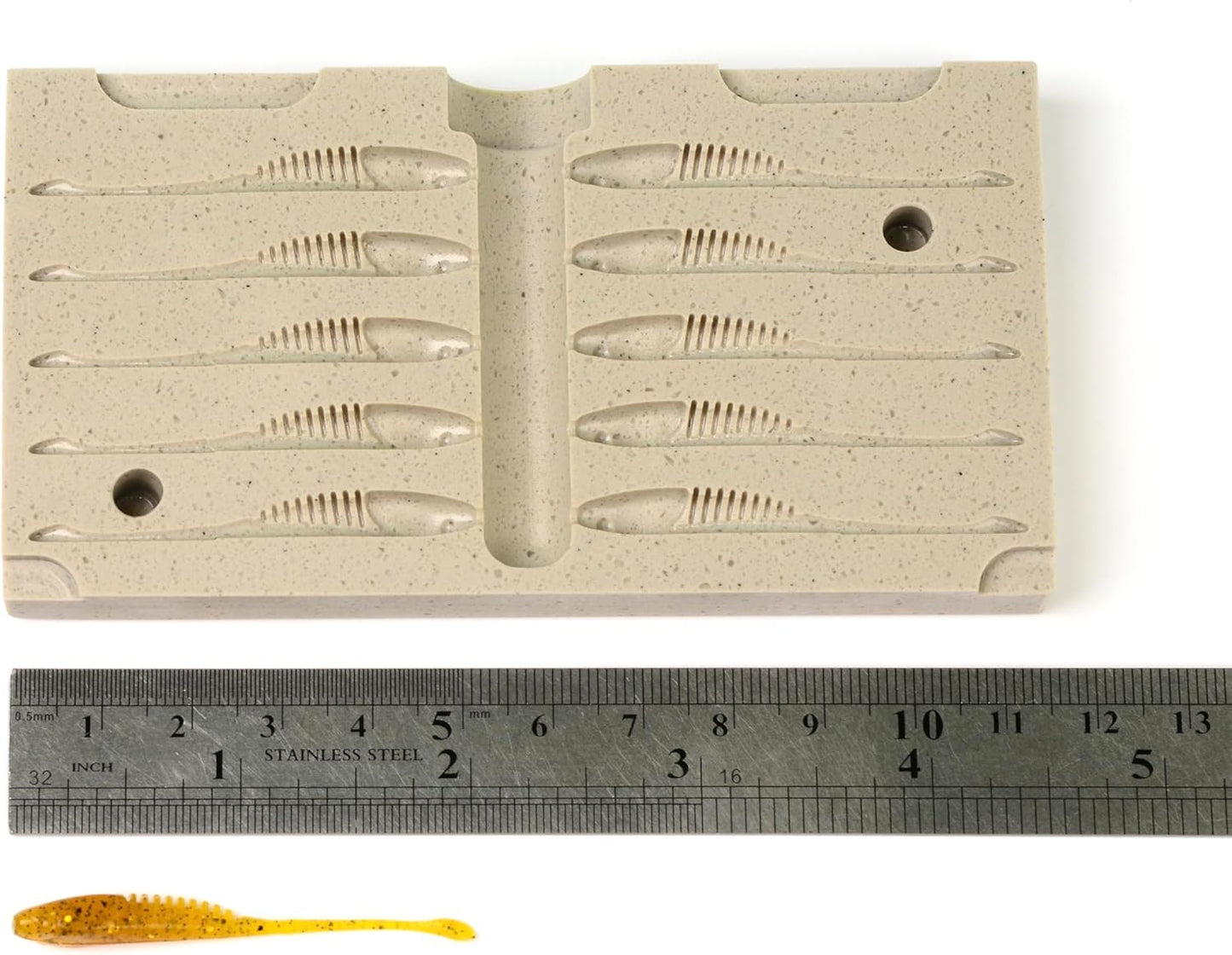 FatFish F01-10C Bait Mold Soft Plastiс Lure Making Injection Mold for Do-It Fishing Lures 2"