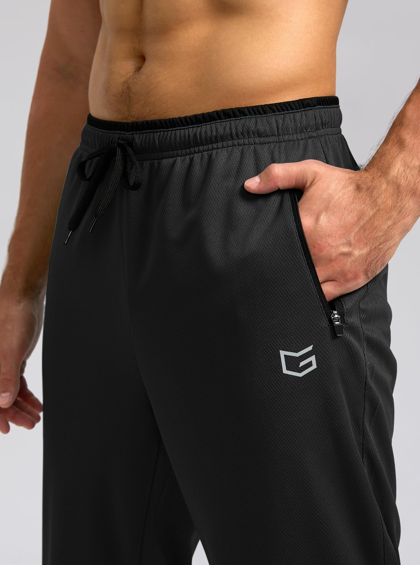 G Gradual Men's Sweatpants Mesh Lightweight with Zip Pockets Breathable Quick Dry Athletic Pants for Workout Running (Black, Small)