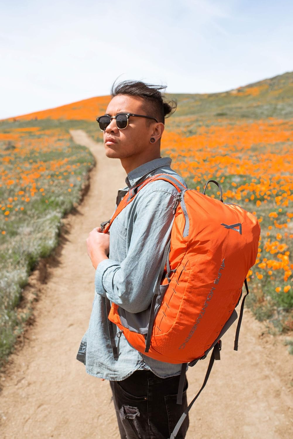 ALPS Mountaineering Chili/Gray, 20 Liters