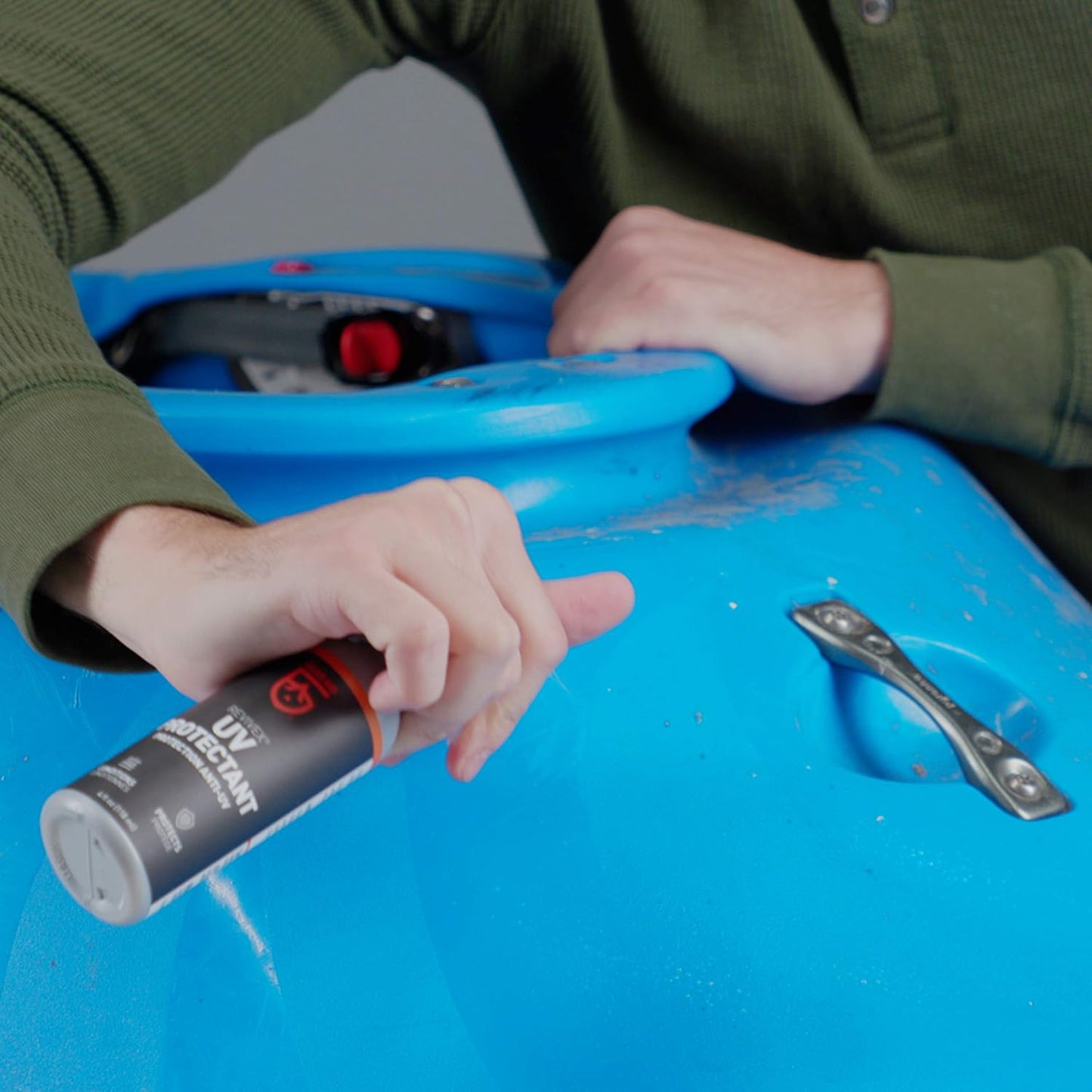 GEAR AID UV Protectant and Conditioner Spray, Apply to Outdoor Gear Made of Plastic, Vinyl, Neoprene such as Tents, Boat Covers, Kayaks and More to Prevent Cracking, Discoloration and Fading, 4 oz