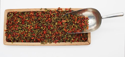 Red & Green BELL Peppers 8 Ounce Bulk Bag-Heat Sealed to Maintain Freshness-Crushed & Dried Spice Seasoning