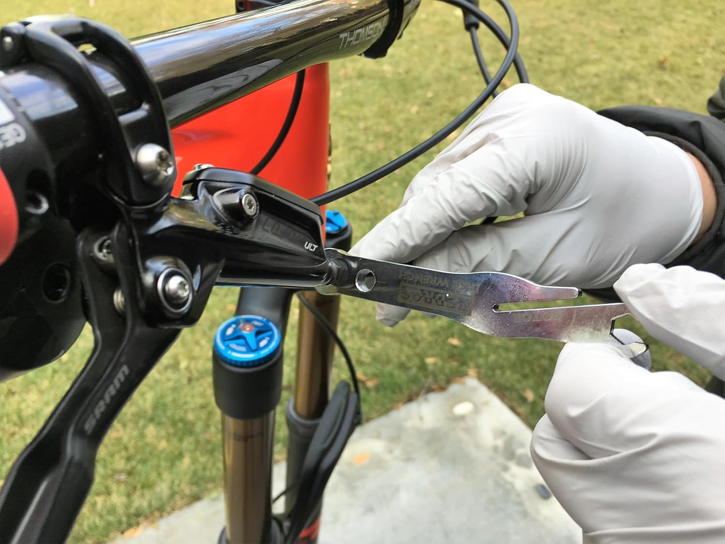 7mm & 8mm Alloy Steel Disc Wrench - Durable Tool for Mechanics & DIY