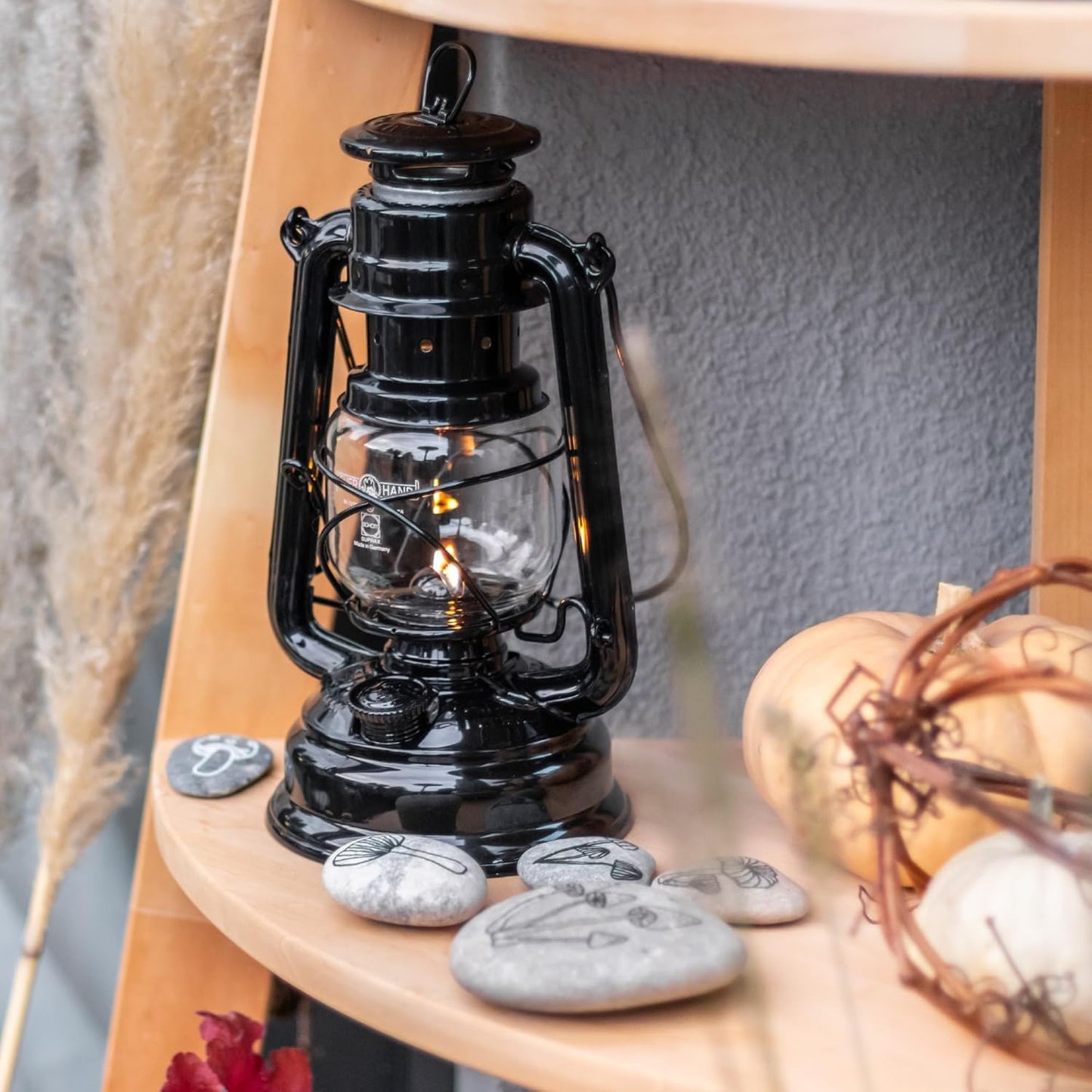 Outdoor Kerosene Fuel Lantern, German Made Weather Resistant Baby Special 276 Galvanized Hurricane Lamp for Camping or Patio, 10 Inches, Bronze
