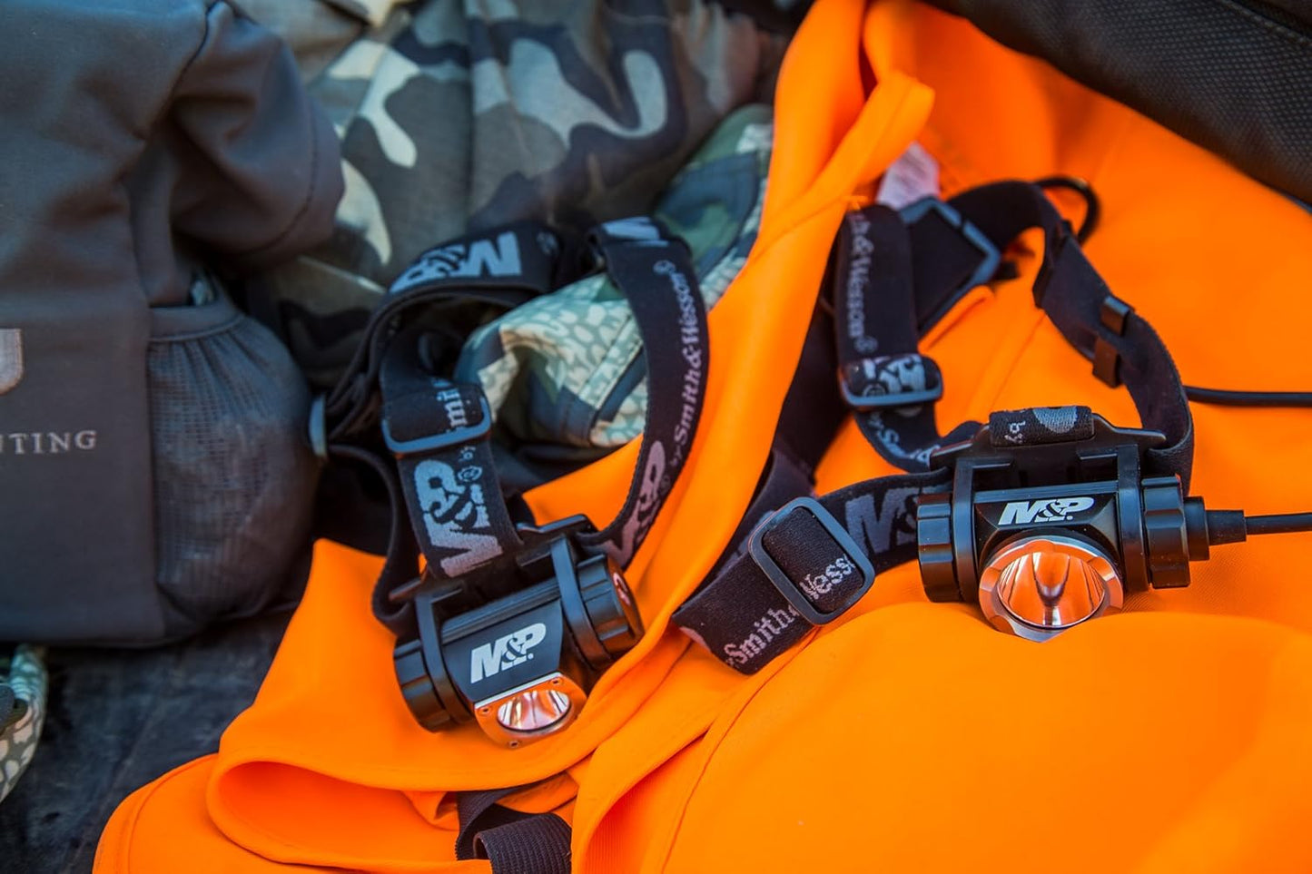 Smith & Wesson M&P Delta Force HL 3xAAA 430 Lumen Headlamp with 6 Modes, Waterproof Construction and Memory Retention for Survival, Hunting and Outdoor