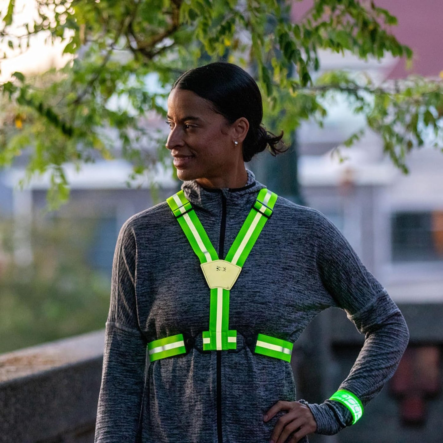 Amphipod Xinglet Vest, Outdoor High Visibility Reflective Straps Safety Vest for Road Running, Jogging & Walking