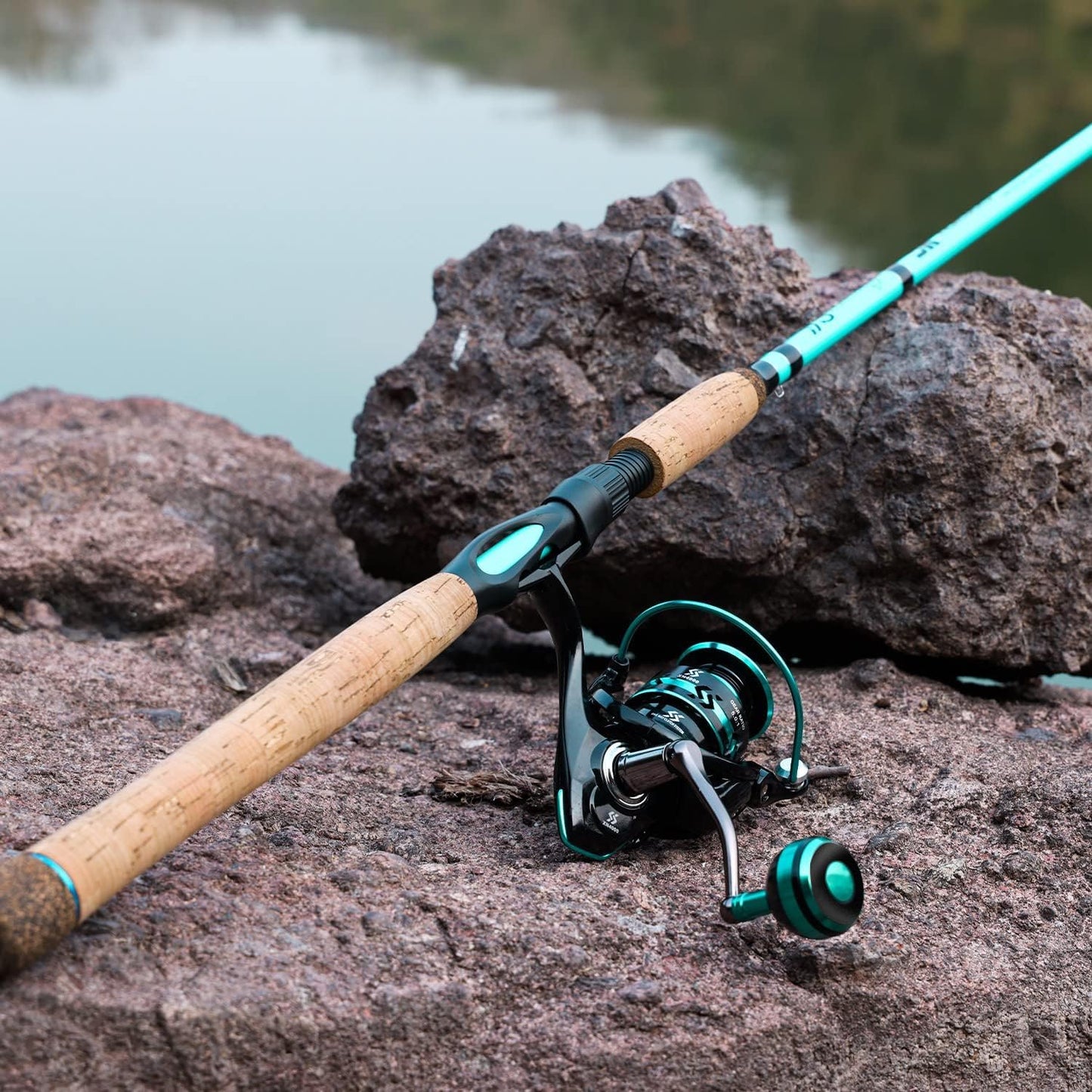 Sougayilang 7’ Fishing Rod and Reel Spinning Combo, 2 Piece Fishing Rod, Size 4000 Reel, Right/Left Handle Position, Suitable for Inshore Fishing- Blue
