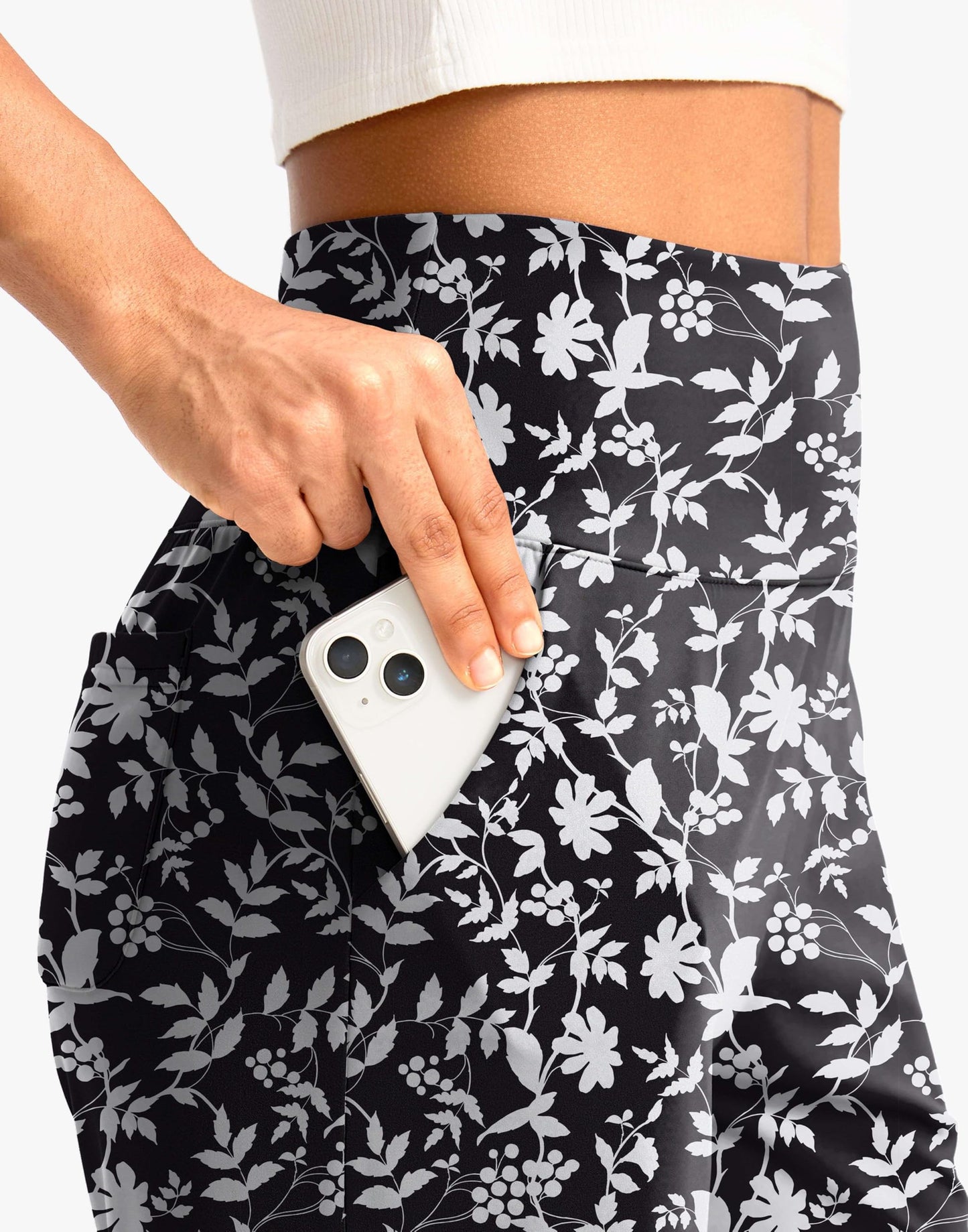 G Gradual Women's Bermuda Long Shorts with Pockets 7" High Waisted Knee Length Shorts for Women Walking Athletic Workout(White Flower-L7,S)