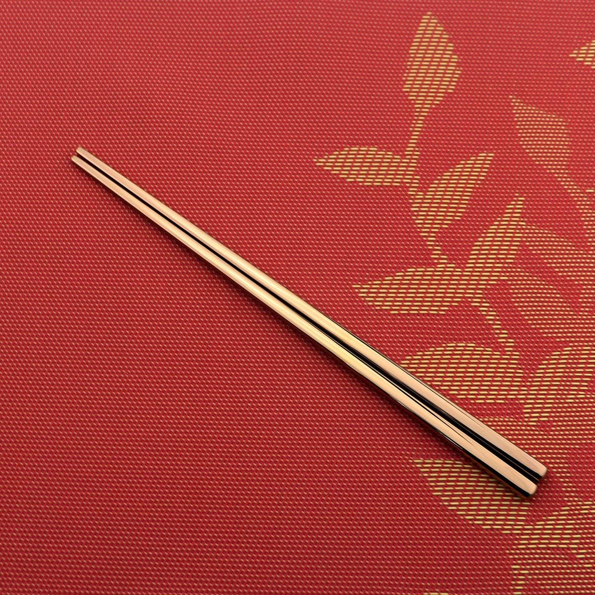 8 Pieces Stainless Steel Mirror Poblished Flatware Set Reusable Cutlery Set Travel Utensils Set with Straws for Camping Office or School Lunch,Dishwasher Safe (Rose Gold)