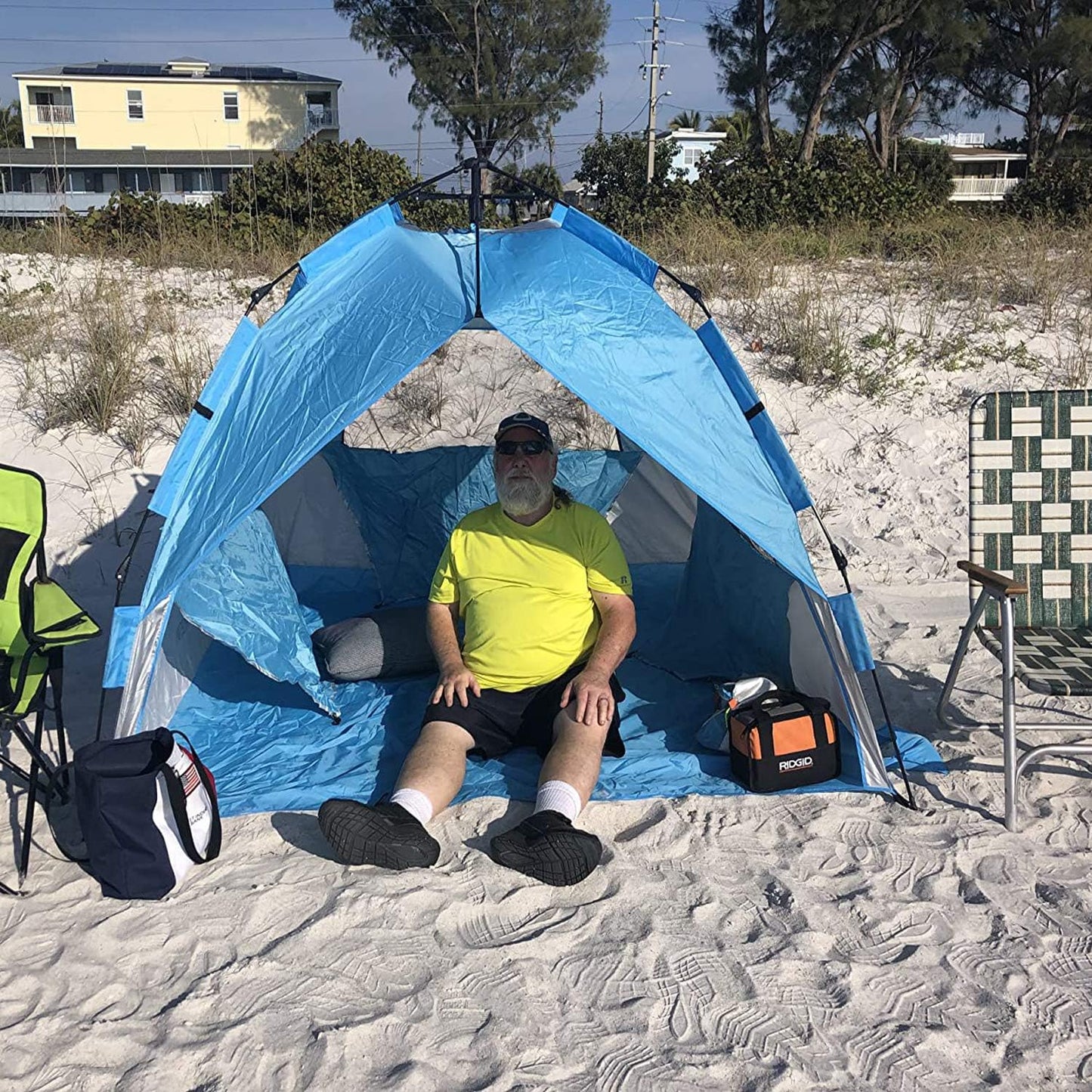 G4Free Deluxe XL Pop Up Beach Tent, 3-4 Persons Easy Setup Sun Shelter Canopy with UPF 50+ UV Protection Extral Wide 70.9 in