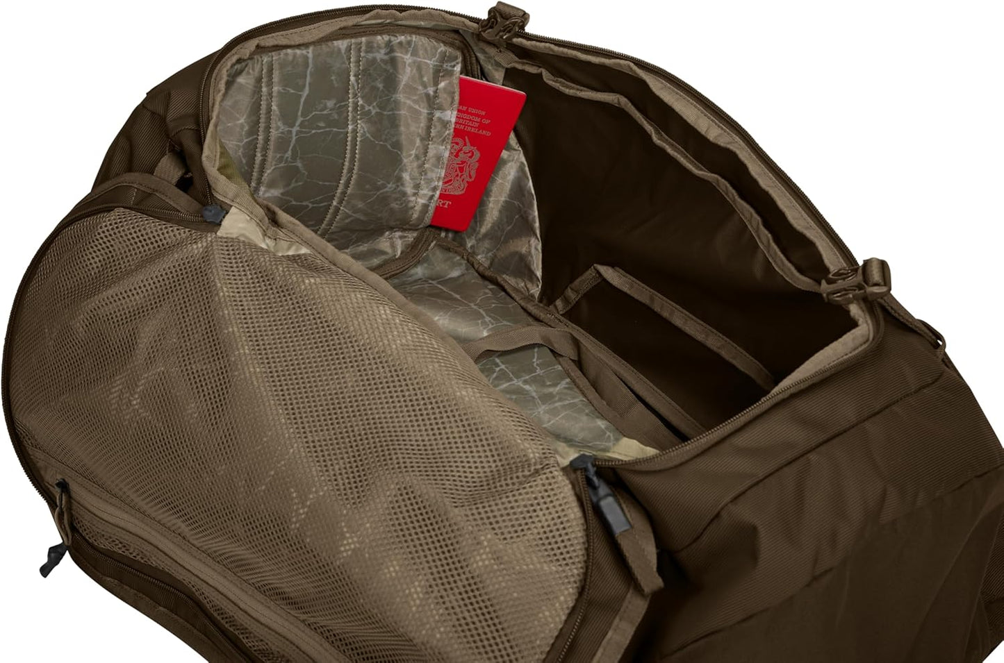 Thule Landmark 40L Travel Pack, Obsidian