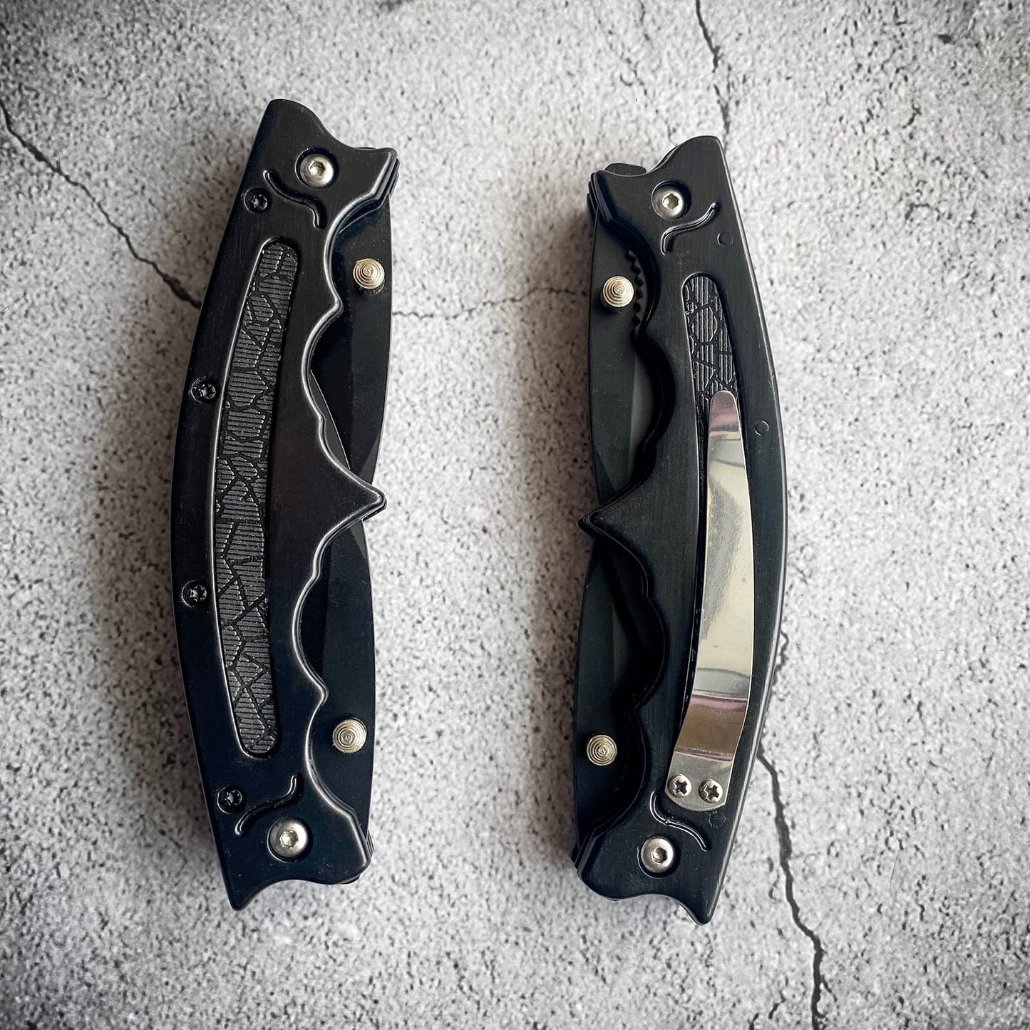 MADSABRE Double Blade Bat Folding Knife Camping Survival Pocket Knives with Clip, Dual Blade Hunting Tactical Pocket Knife, Gifts for Men, Dads, Husbands