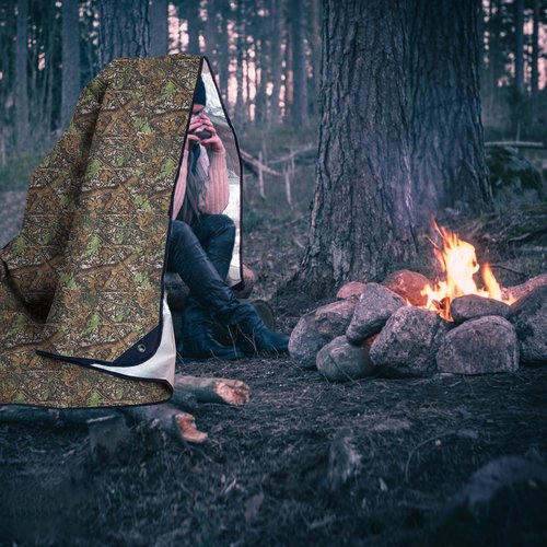 BESTHUNTINER Heavy Duty Survival Blanket -Multifunctional Reflective Tarp Thermal Blanket - 60" x 83" Waterproof Sandproof for Camping Hiking Outdoors Multifunctional Emergency Blanket