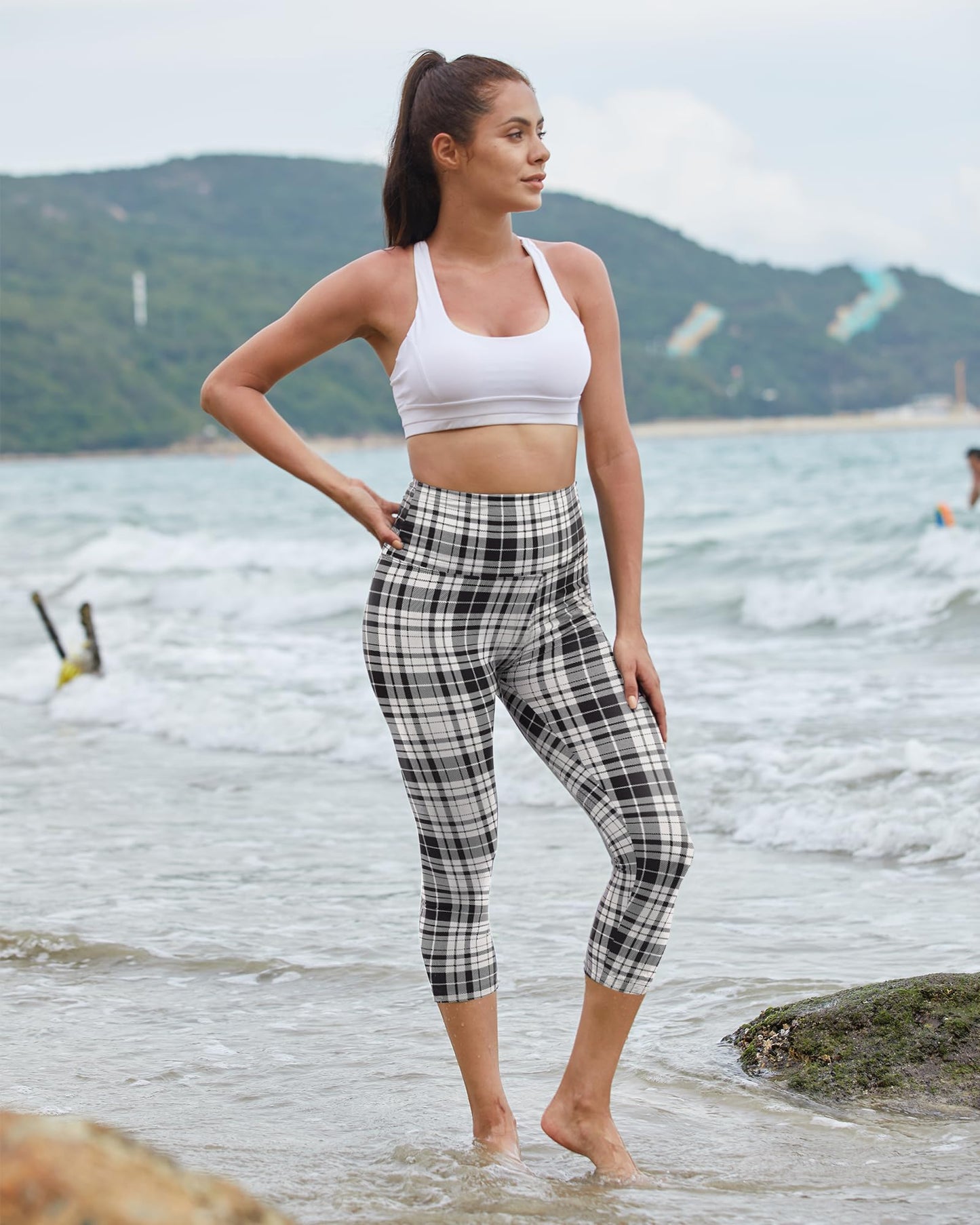 GAYHAY High Waisted Capri Leggings for Women - Soft Slim Yoga Pants for Running Cycling Workout Black White Plaid
