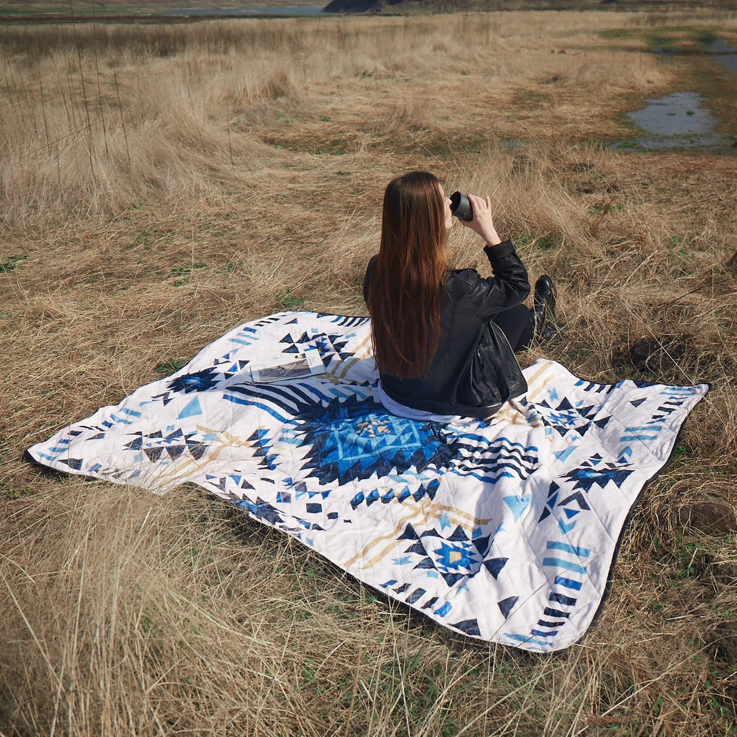 HORIMOTE HOME Outdoor Waterproof Camping Blanket, Extra Thick Flannel Fleece Warm for Cold Weather, Windproof Aztec Blankets Foldable for Stadium Picnic Dog Pet Car (Aztec)