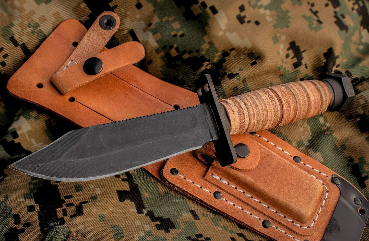 Ontario Knife Company 499 Air Force Survival Knife 5" Sawback Blade with False Top Edge and Blood Grooves, Natural Leather Handle and Sheath - 6150 (Color May Vary),Black