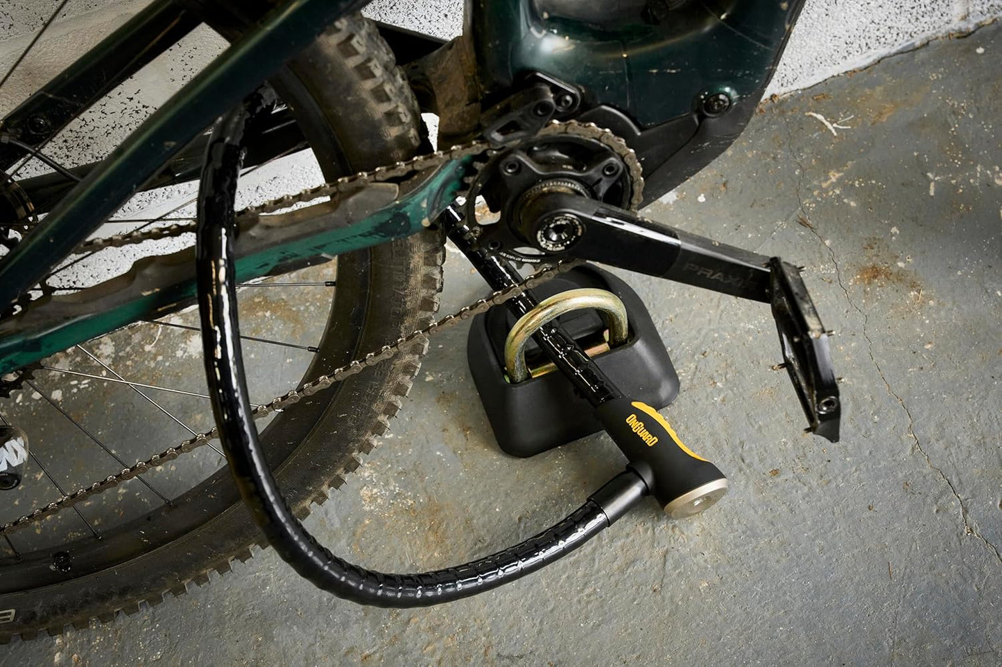 Onguard Rottweiler Armored Coil Cable Lock