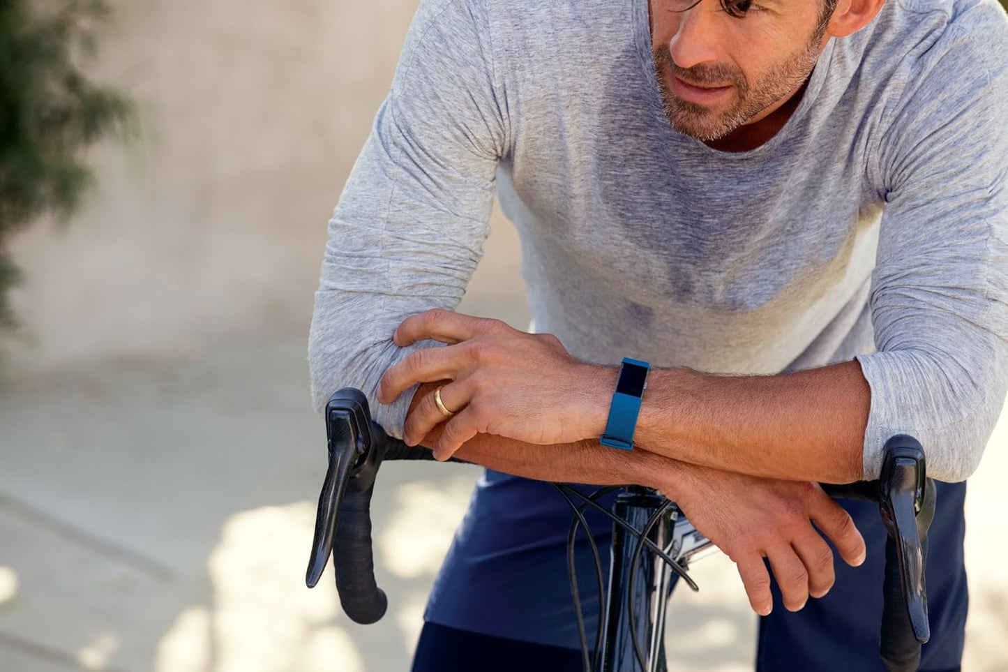 Fitbit Charge 2 Heart Rate + Fitness Wristband, Black, Large (US Version), 1 Count