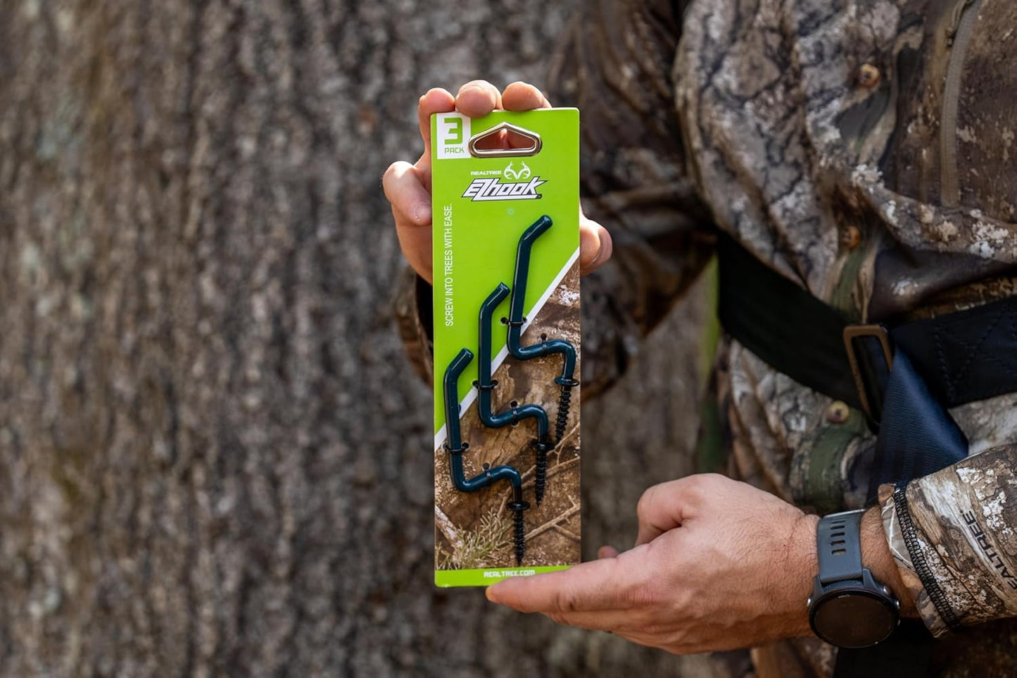 Realtree EZ Hook 3-Pack – Rubber-Coated Screw-in Gear Hooks for Tree – Hang Hunting Accessories, Bags, Optics & More – Lightweight, Durable, and Easy to Install