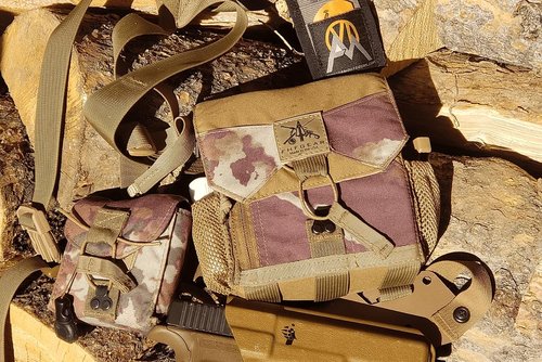 VIAM Outdoors, Bighorn Reed Stash, Turkey and Elk Mouth Call Organizer and Holder, Holds 5 Mouth Reeds, Breathable, attaches to Backpacks, binoharness, Bugle Tubes, and 1 1/2 in Nylon Webbing